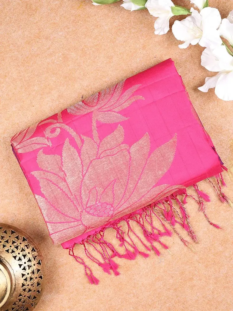 Brown Soft Silk Saree With Floral And Leaf Design On The Body And Without Border 1
