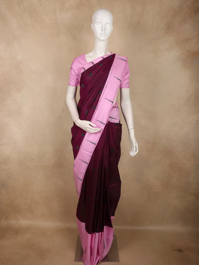 Burgundy Butta Zari Woven Design Pure Kanchipuram Silk Saree With Contrast Border 1