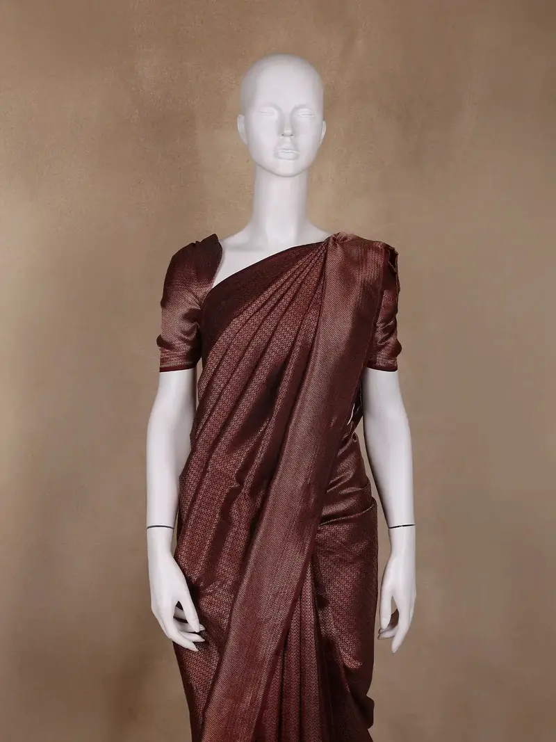 Burgundy Diamond Woven Pure Kanchipuram Silk Saree 2