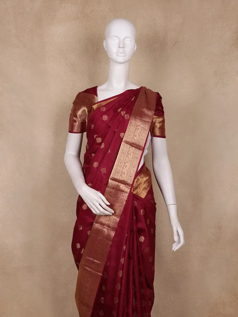 Burgundy Floral Butta Woven Kanchipuram Silk Saree With Zari Border 2