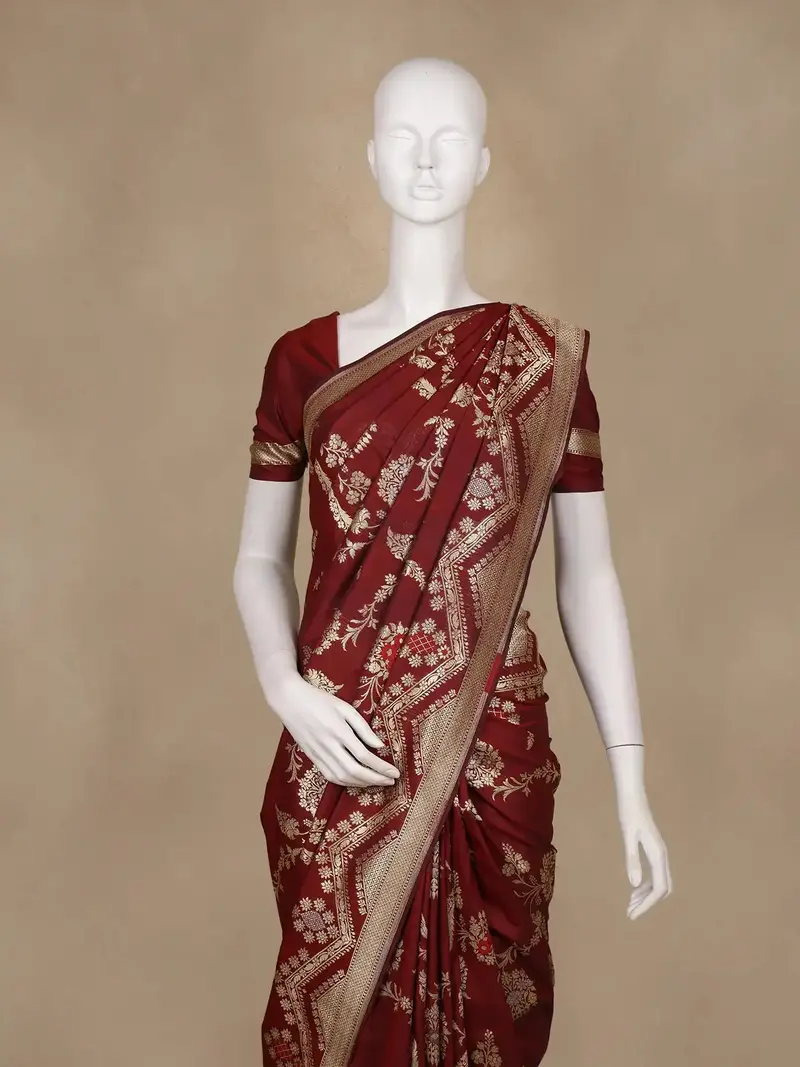 Burgundy Floral Woven Banarasi Silk Saree With Zari Border 2
