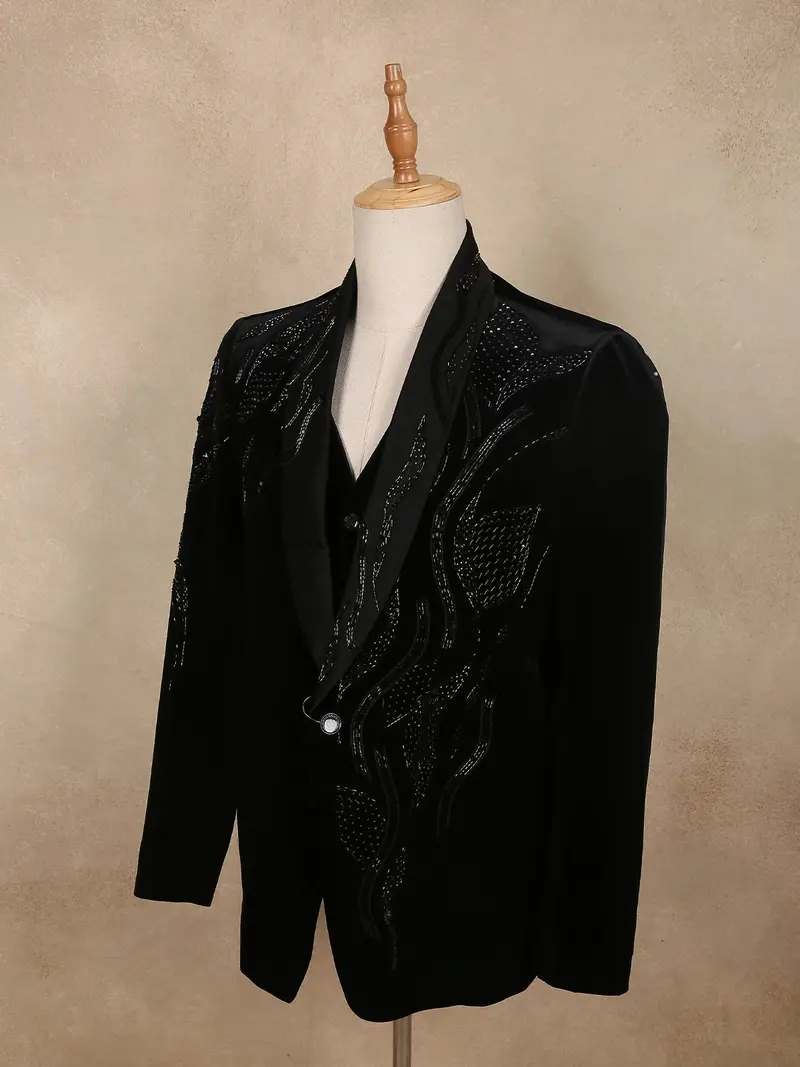 Classic Black Beads Embroidered Design Velvet Men's Suit 2