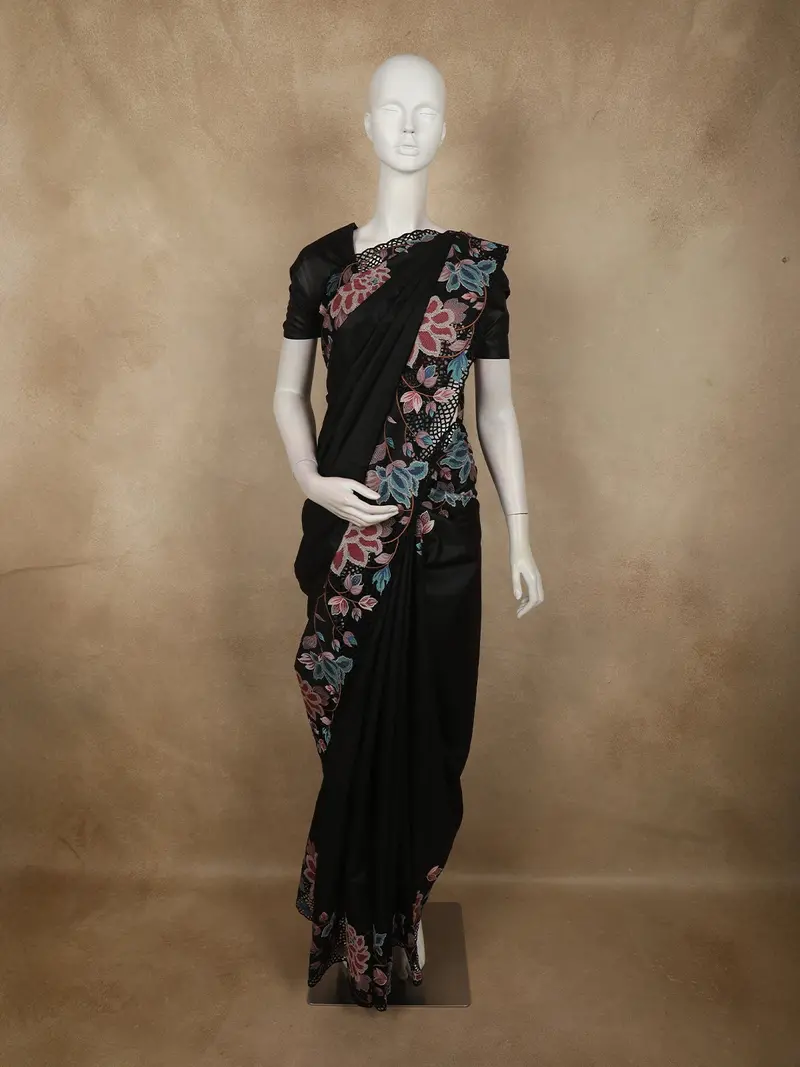 Classic Black Floral Thread Embroidered Design Pure Tussar Saree 1