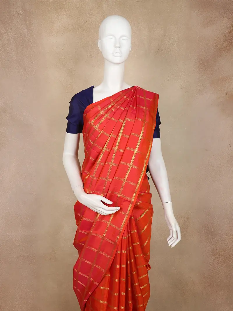 Coral Red Checked Zari Woven Kanchipuram Silk Saree 2