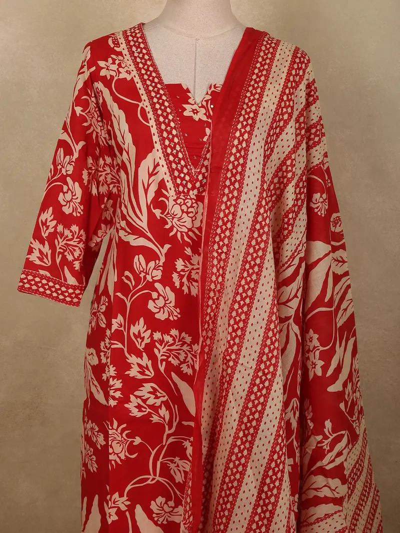 Crimson Red Floral Printed Design Cotton Straight Cut Salwar Suit With Dupatta 2