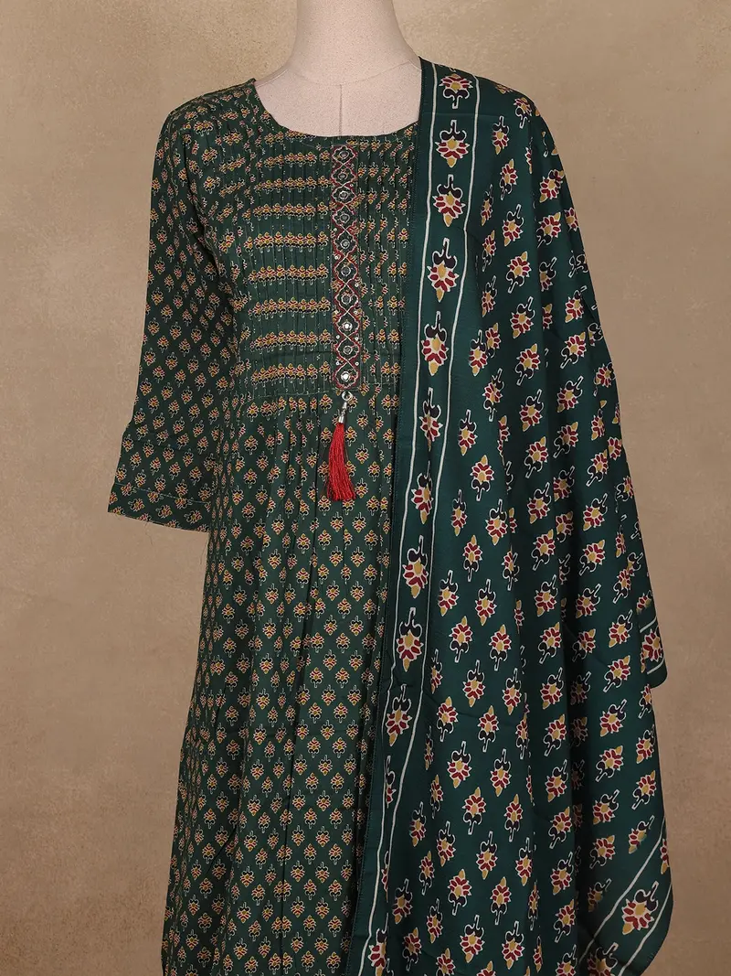 Dark Green Floral Printed Cotton Salwar Suit With Dupatta 2