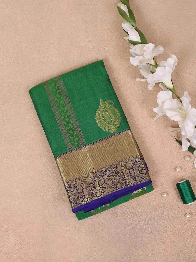 Dark Green Pure Kanchipuram Bridal Silk Saree With Paisley Motif On The Body With Zari Border 1