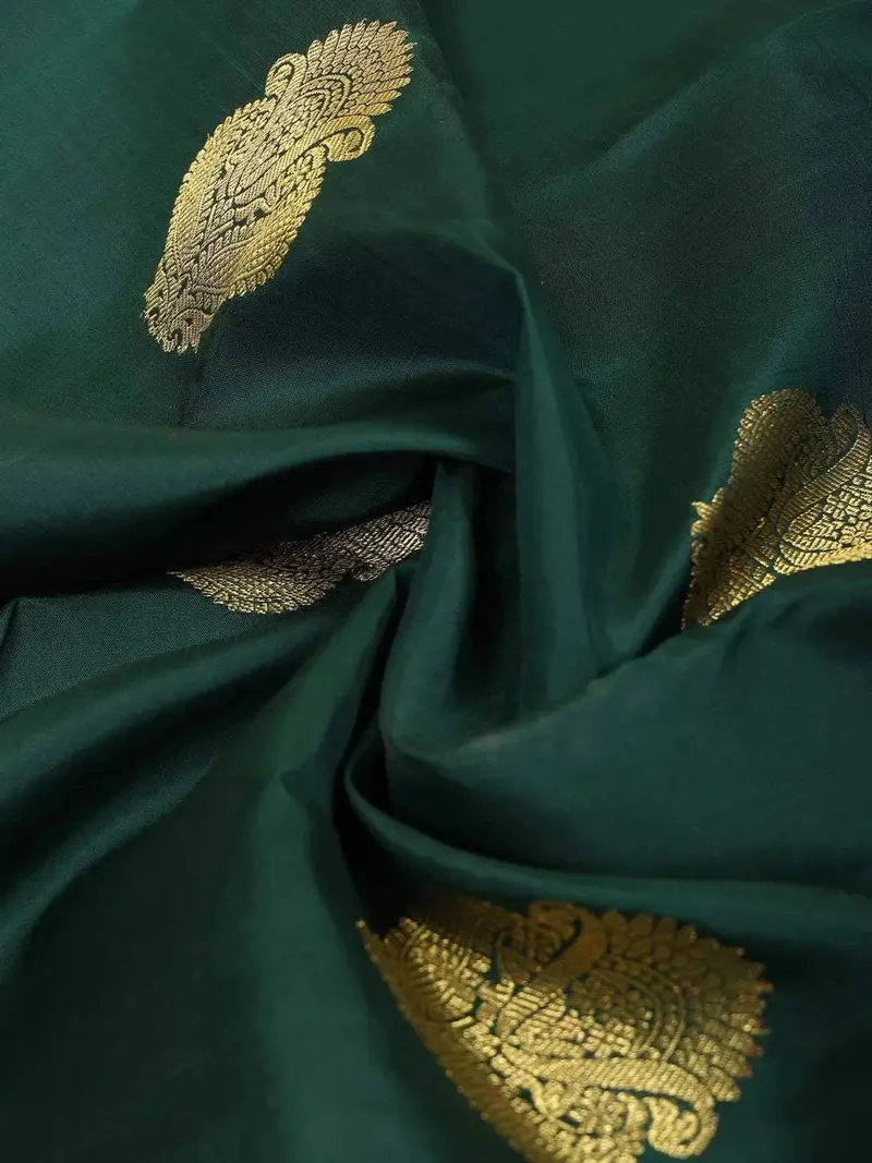 Dark Green Pure Kanchipuram Bridal Silk Saree With Zari Butta On The Body With Zari Border 2