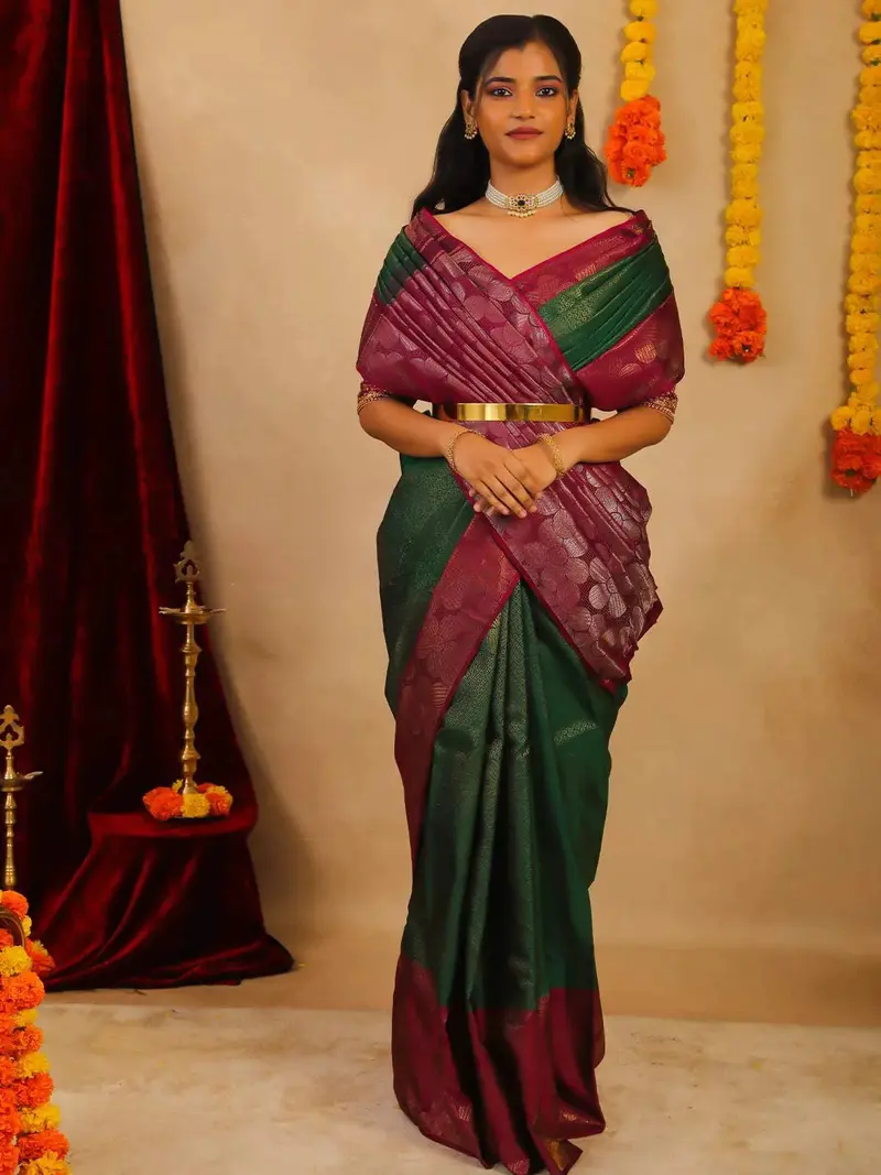 Dark Green Pure Kanchipuram Silk Saree 1