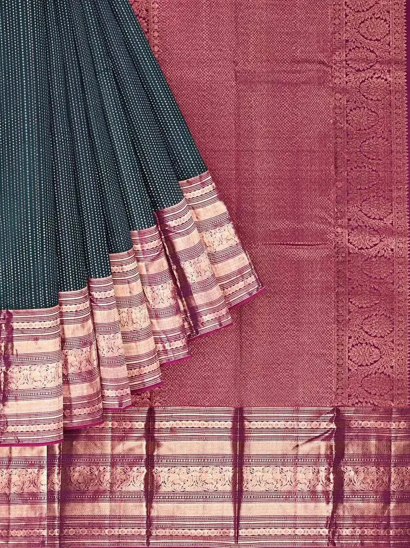Dark Green Pure Kanchipuram Silk Saree With Dot Design & Contrast Border 1