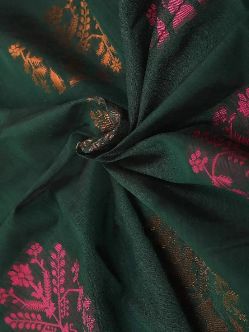 Dark Green Silk Cotton Saree With Tree Motif On The Body With Contrast Border 2