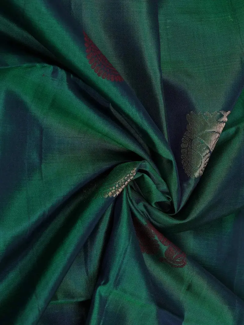 Dark Green Soft Silk Saree With Chakra And Peacock Motifs On The Body And Without Border 2