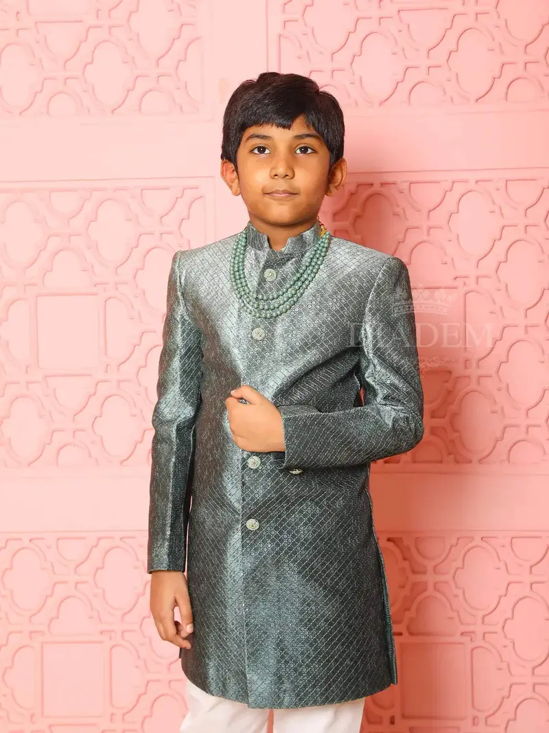 Dark Green Velvet Designed Sherwani And Pant Set 2