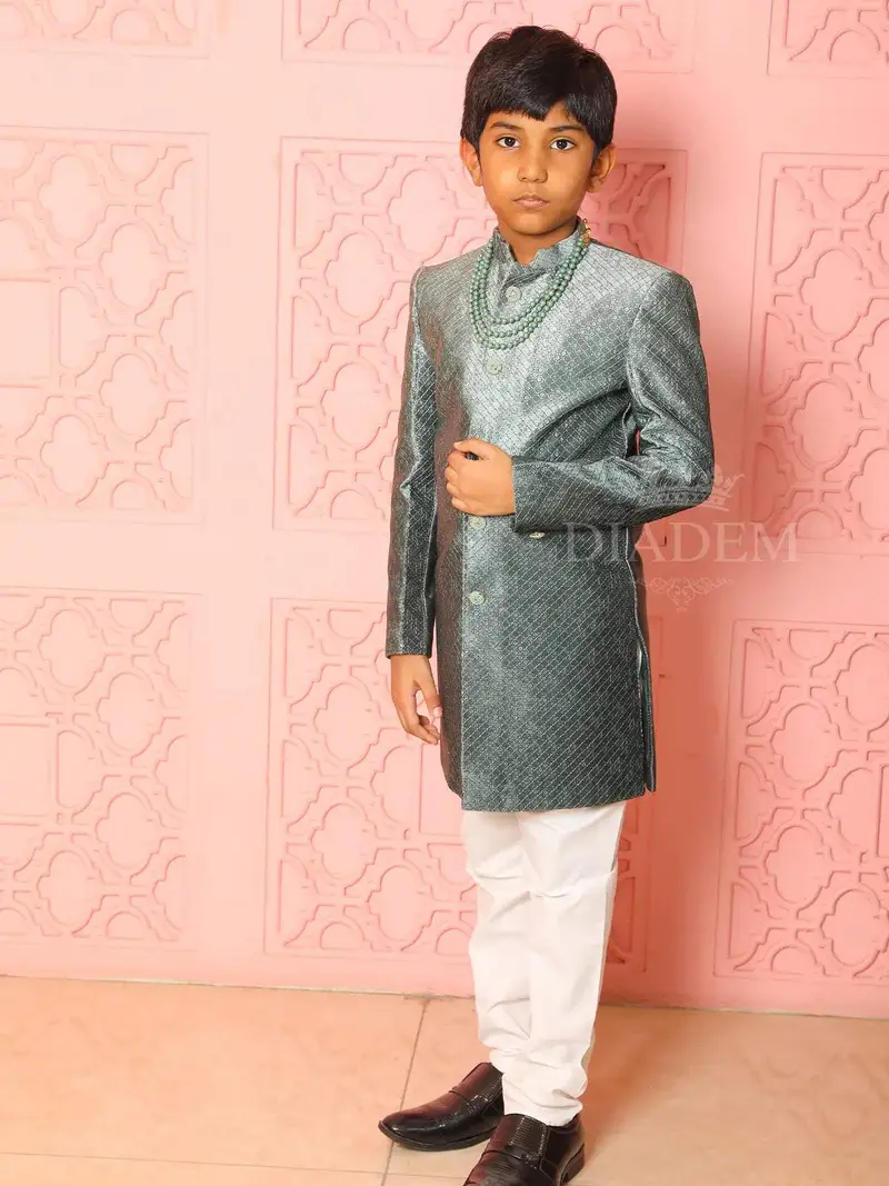 Dark Green Velvet Designed Sherwani And Pant Set 3
