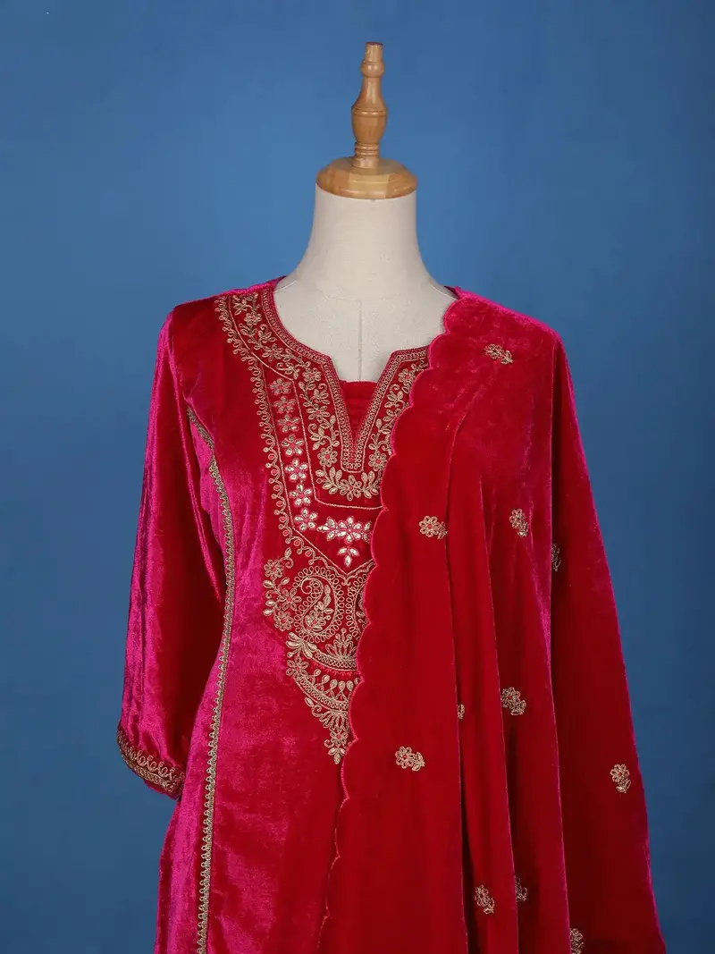 Dark Pink Floral Designed Velvet Salwar Suit 2
