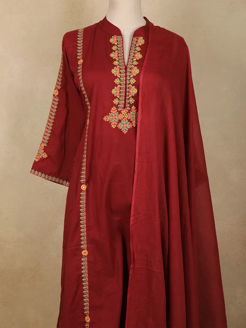 Dark Pink Floral Thread Embroidered Design Cotton Straight Cut Salwar Suit With Dupatta 2