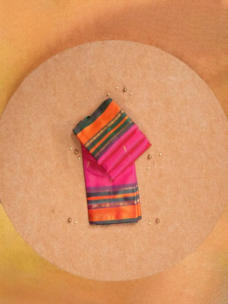 Dark Pink Pure Kanchipuram Silk Saree With Vaira Oosi And Geometric Design On The Body With Contrast Border 1