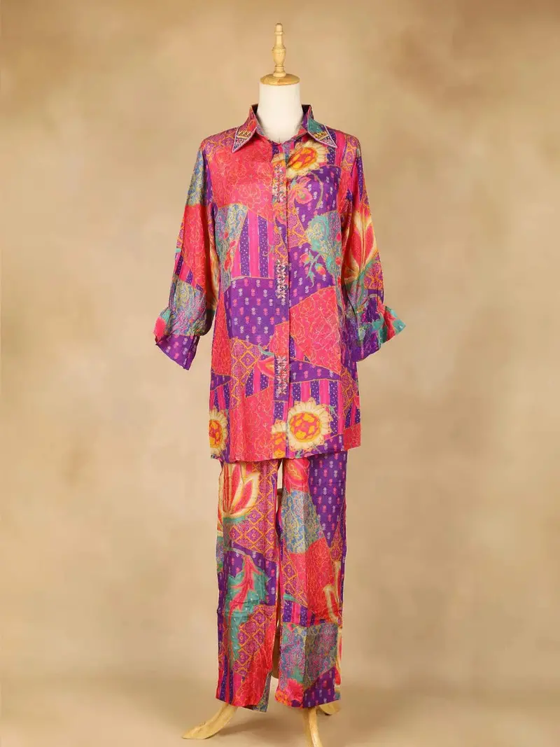 Dark Pink Salwar Suit Adorned With Printed Flower Design And With Collar And 3/4 Sleeve 1