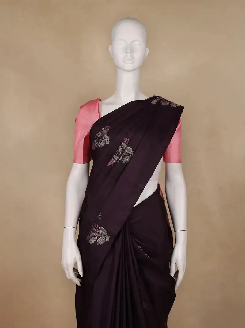 Dark Purple Floral Woven Pure Kanchipuram Silk Saree 2