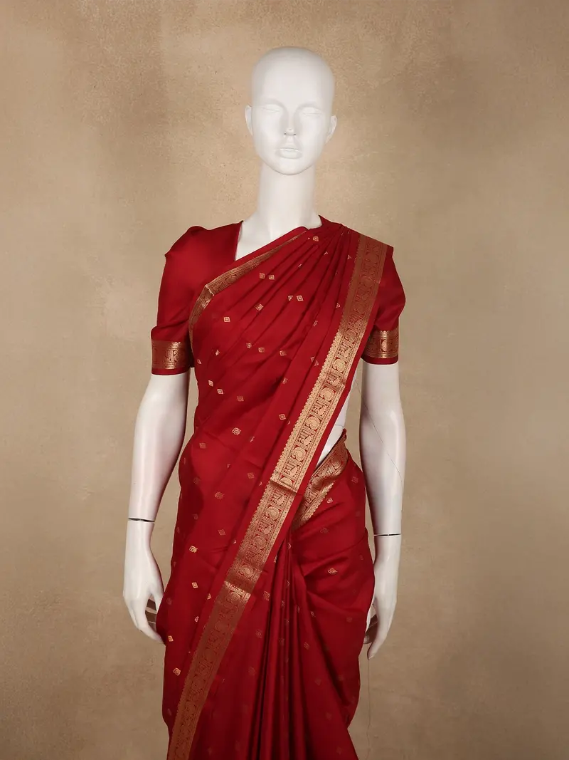 Dark Red Butta Zari Woven Design Kanchipuram Silk Saree With Paisley Zari Border 2