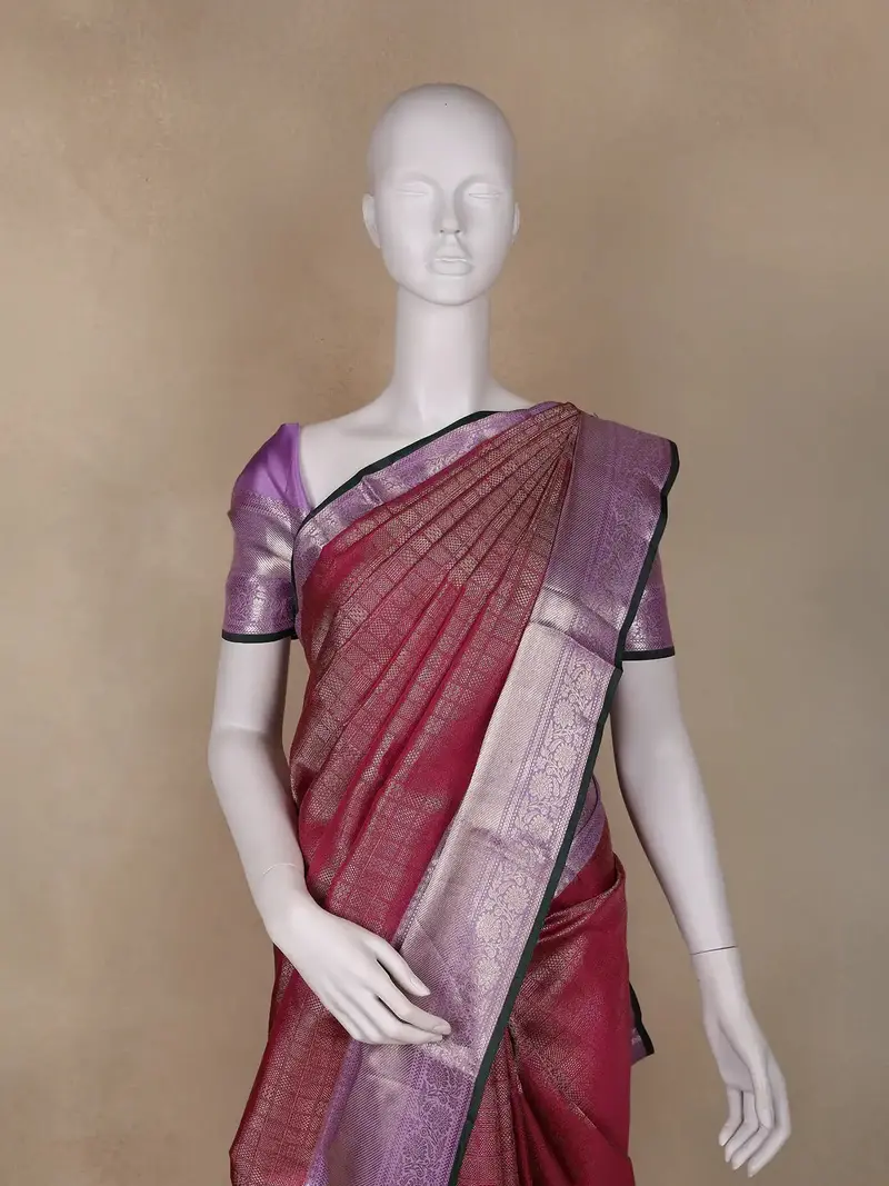 Dark Red Floral Woven Pure Kanchipuram Silk Saree 2