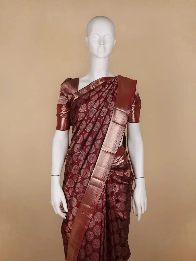 Dark Red Floral Woven Pure Kanchipuram Silk Saree 2