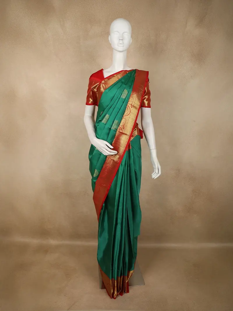Deep Bottle Green Floral Butta Zari Woven Design Pure Kanchipuram Silk Saree With Contrast Zari Border 1