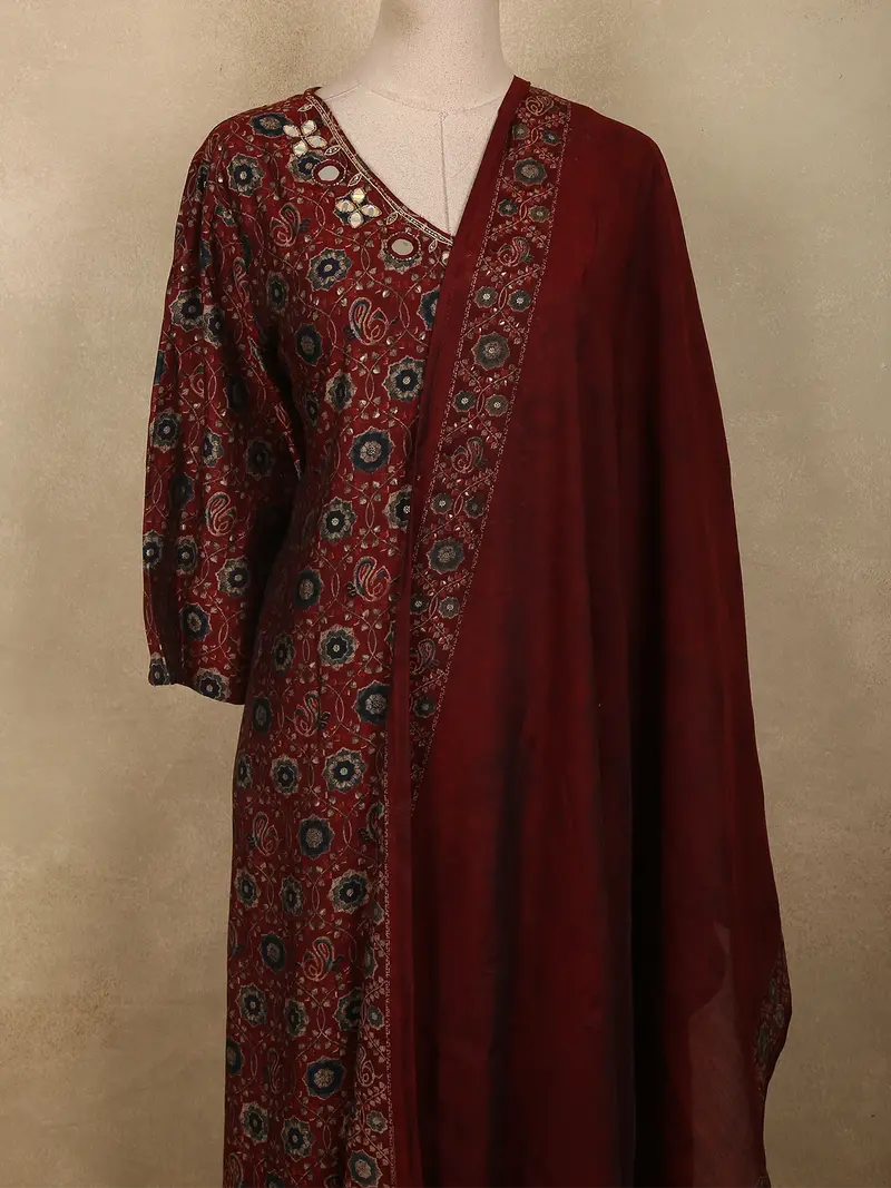 Deep Brick Maroon Floral Printed Design Cotton Salwar Suit With Dupatta 2
