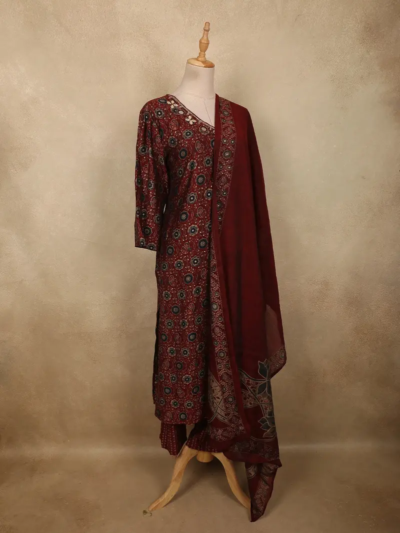 Deep Brick Maroon Floral Printed Design Cotton Salwar Suit With Dupatta 4