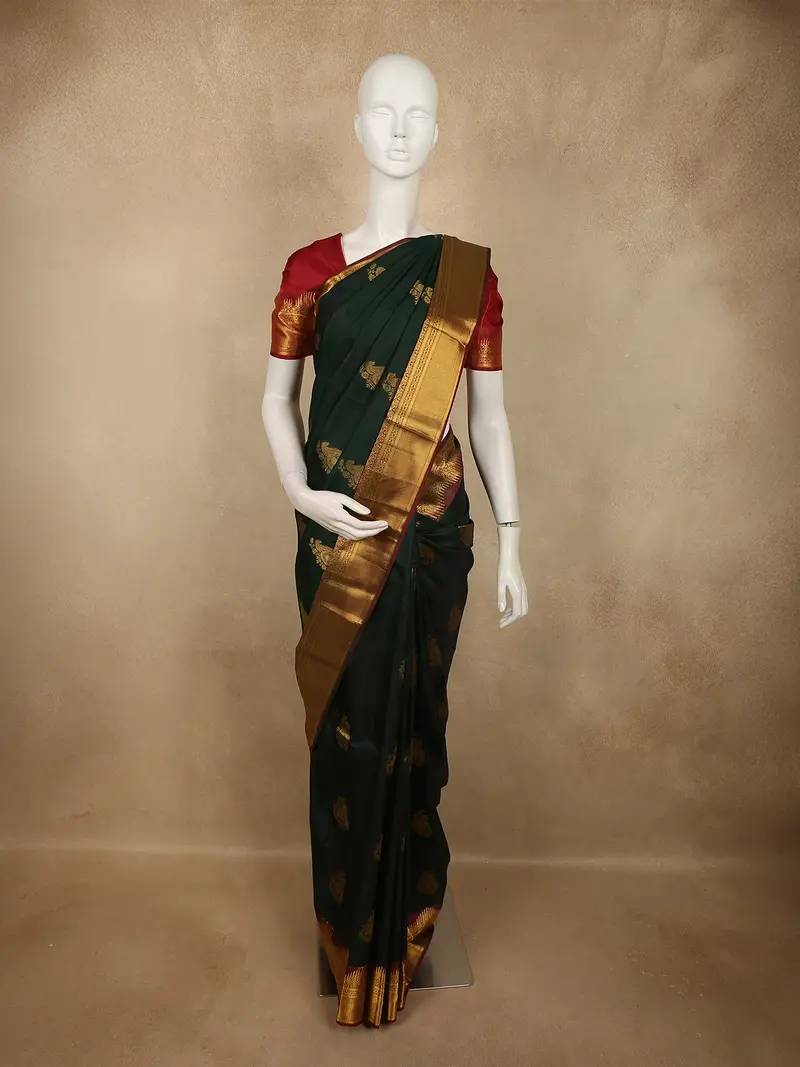 Deep Forest Bottle Green Floral Butta Zari Woven Design Pure Kanchipuram Silk Saree With Contrast Temple Zari Border 1