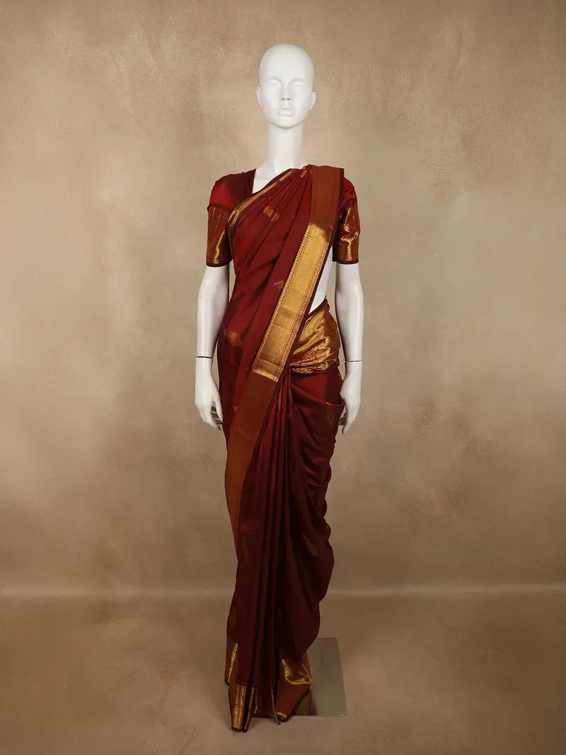 Deep Maroon Floral Butta Zari Woven Design Pure Kanchipuram Silk Saree With Peacock Zari  Border 1
