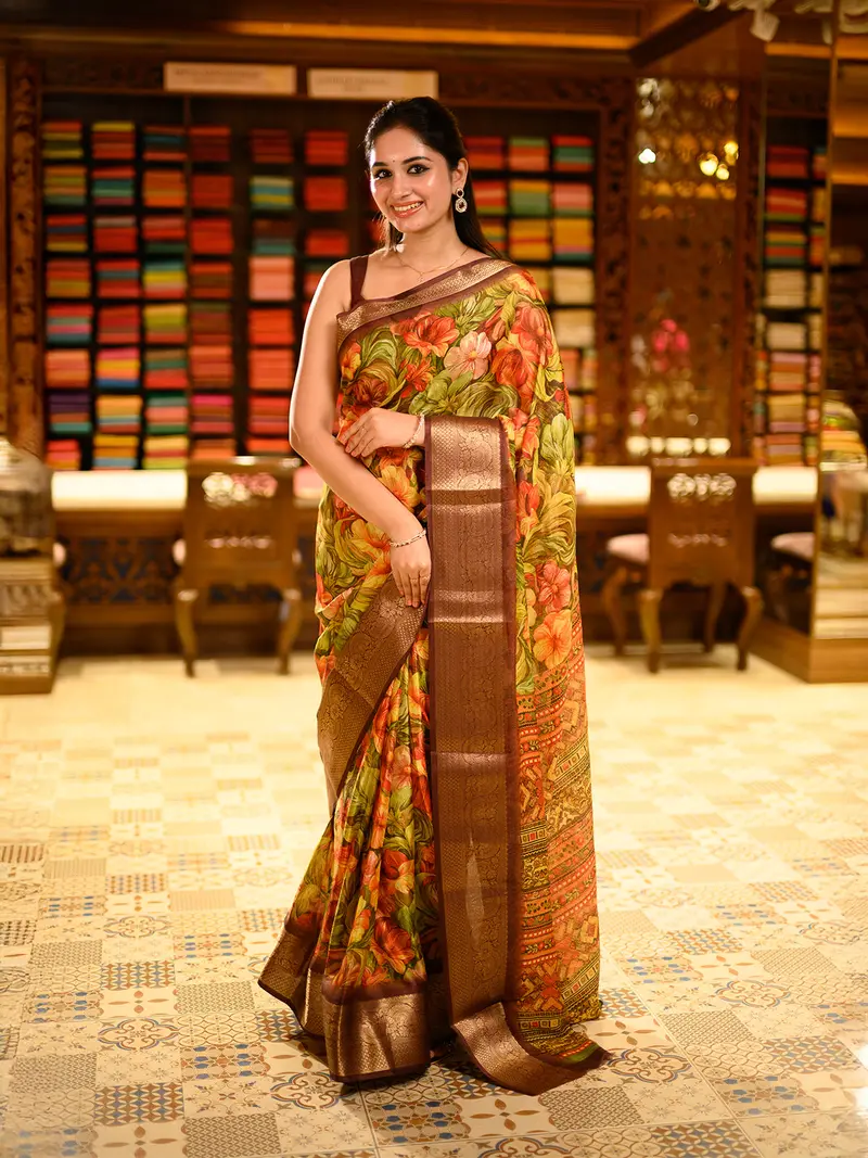 Deep Maroon Floral Printed Design Crepe Silk Casual Wear Saree With Contrast Zari Border 1