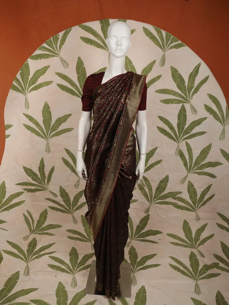 Deep Maroon Floral Zari Woven Design Banarasi Silk Fancy Saree With Designer Border 1
