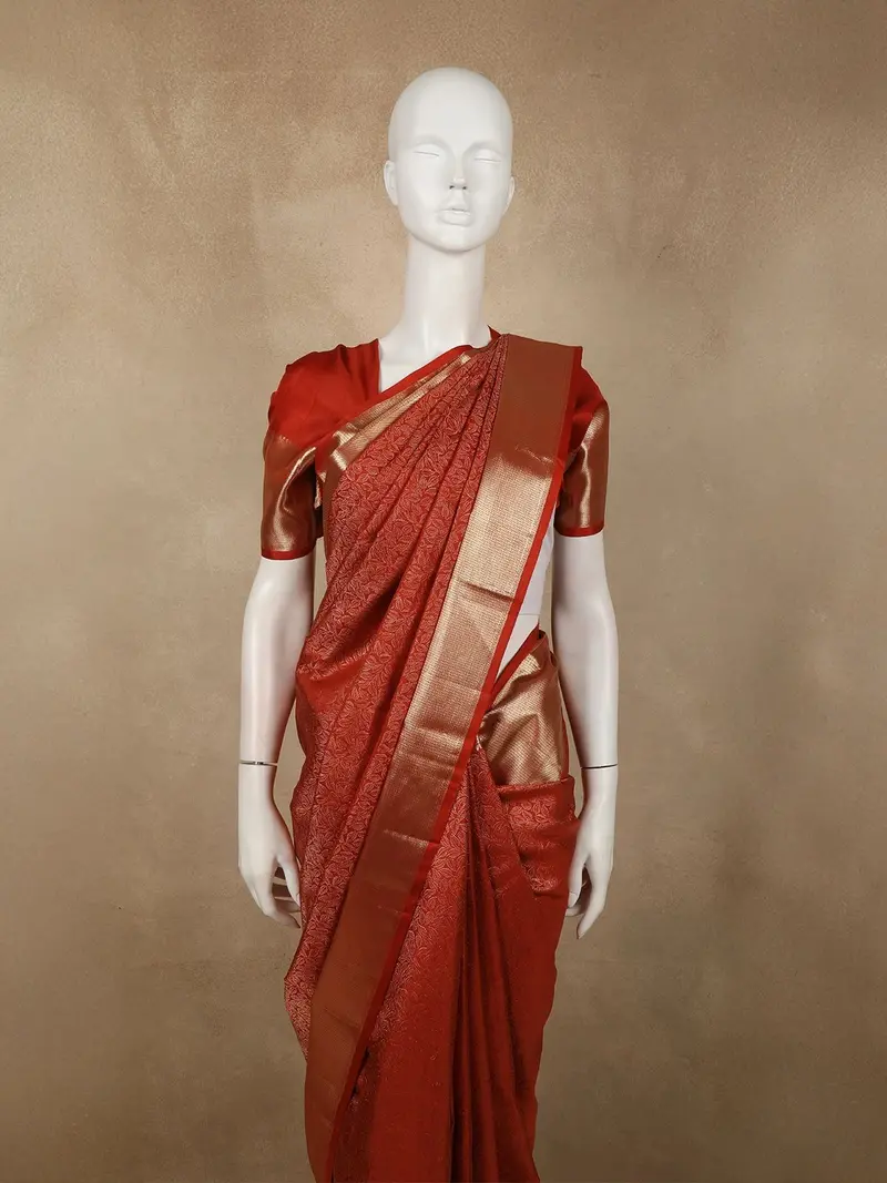 Deep Maroon Leaf Zari Woven Design Pure Kanchipuram Silk Saree With Zari Border 2