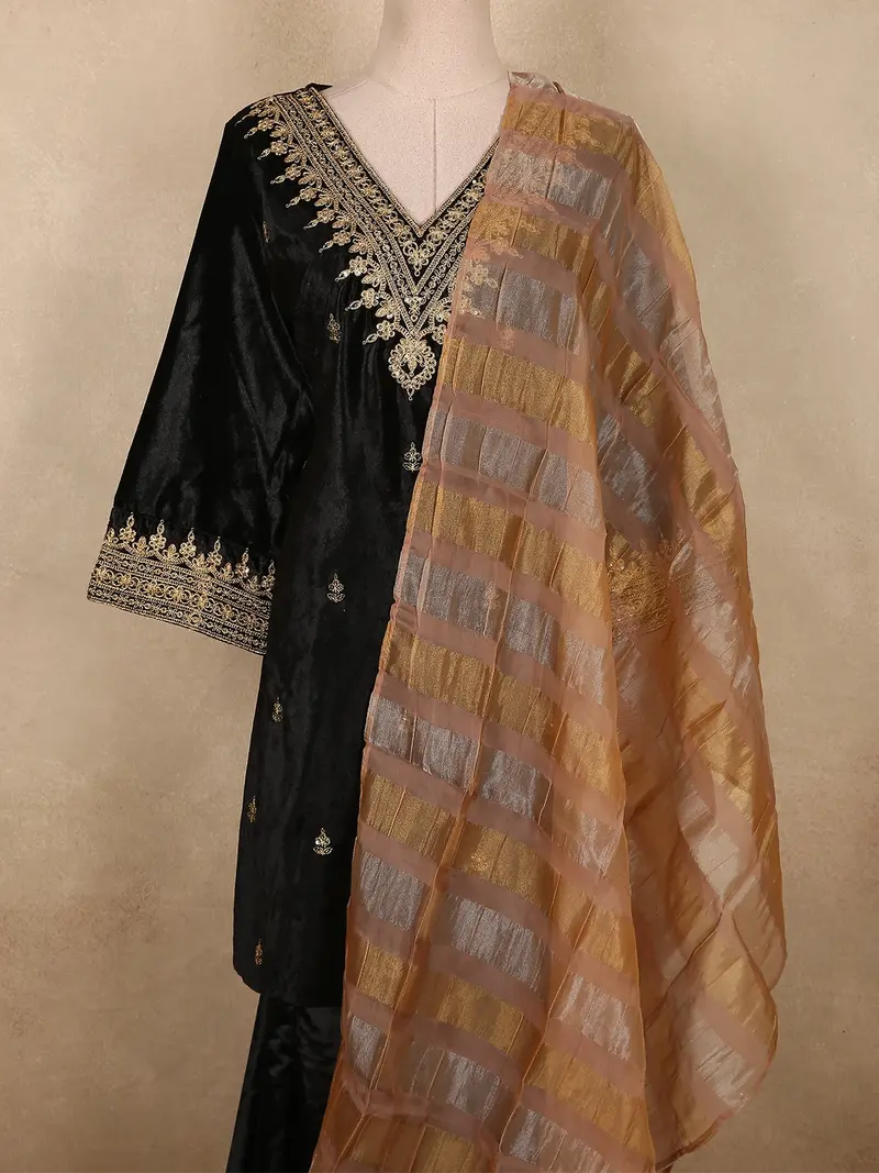 Deep Midnight Black Floral Zari Embroidered Design Velvet Palazzo Suit With Contrast Dupatta 2