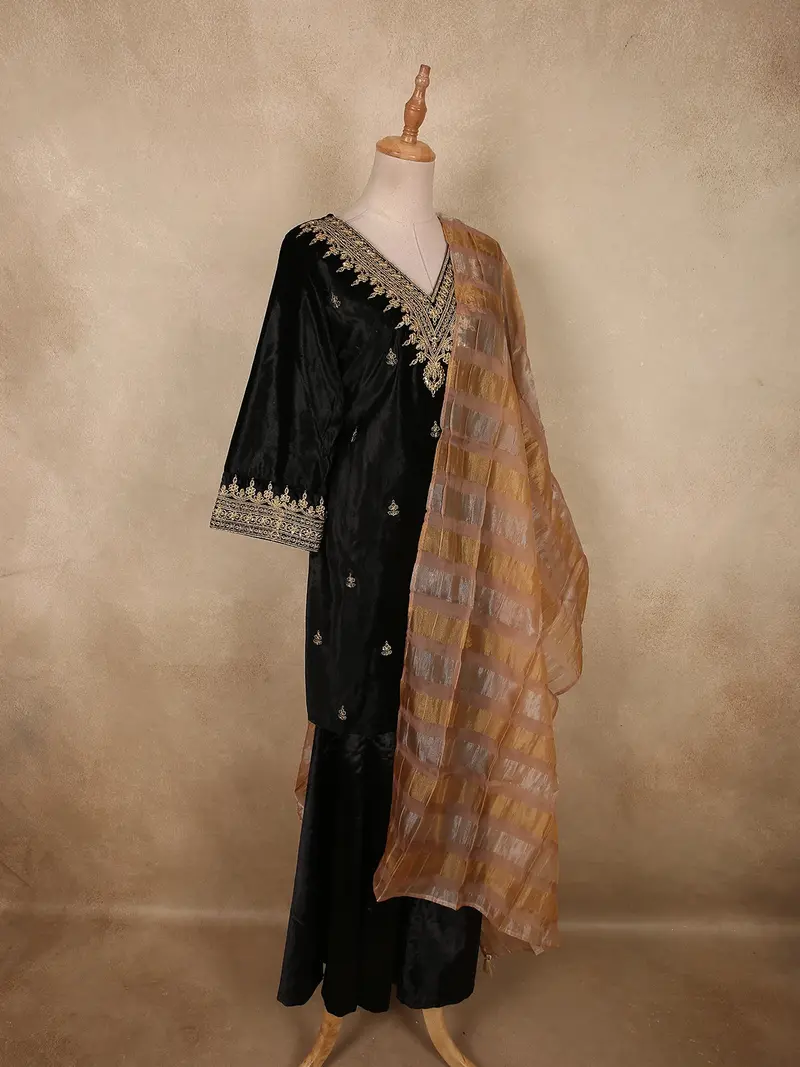 Deep Midnight Black Floral Zari Embroidered Design Velvet Palazzo Suit With Contrast Dupatta 4