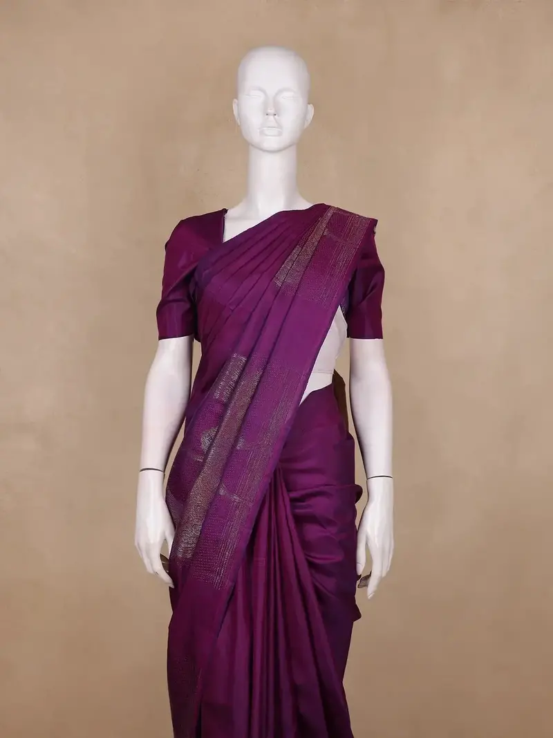 Deep Plum Purple Geometric Design Pure Kanchipuram Silk Saree 2
