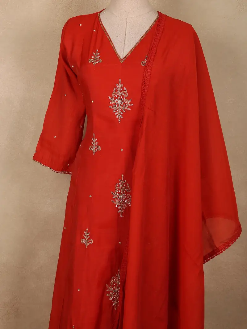 Deep Red Floral Thread Embroidered Design Georgette Salwar Suit With Dupatta 2