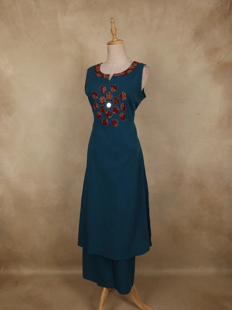 Deep Teal Blue Circular Appliqué Motif Design Cotton Palazzo Suit 3