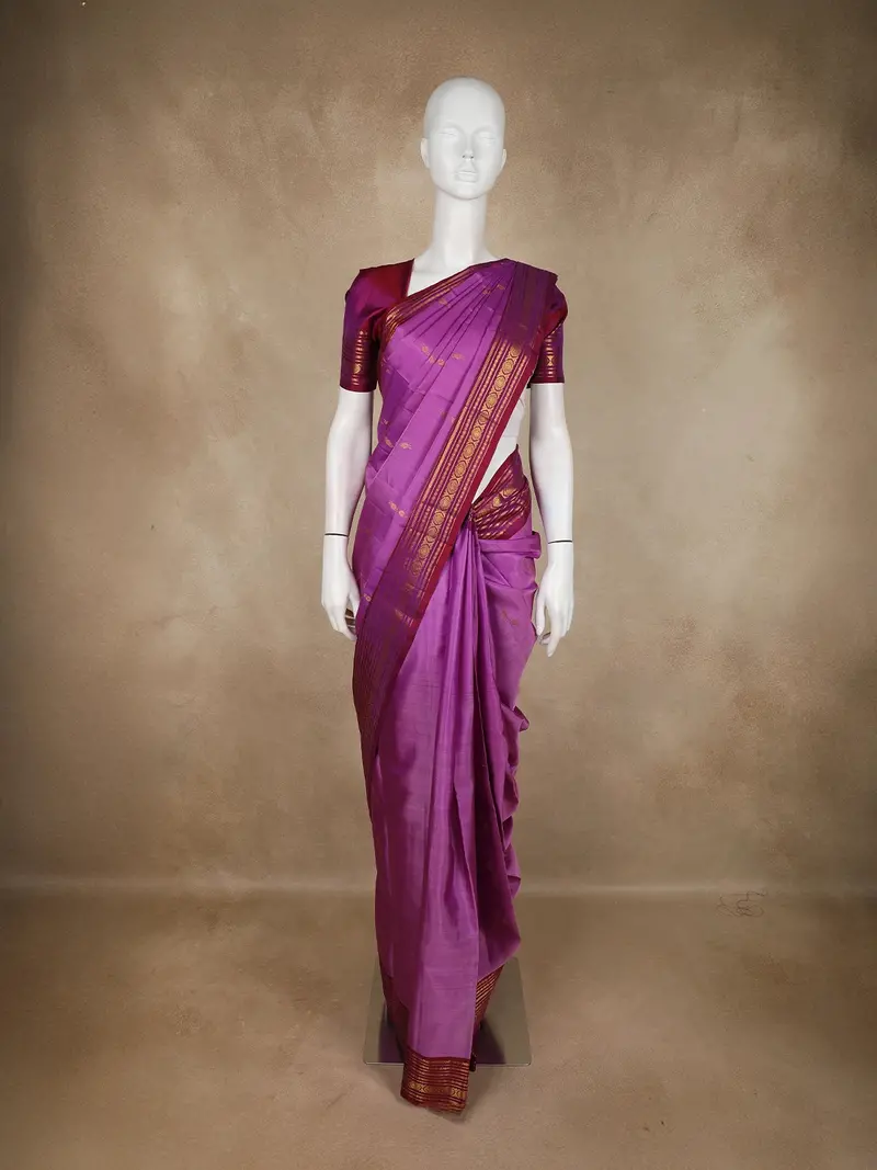 Deep Wine Purple Butta Woven Design Pure Kanchipuram Silk Saree With Contrast Border 1