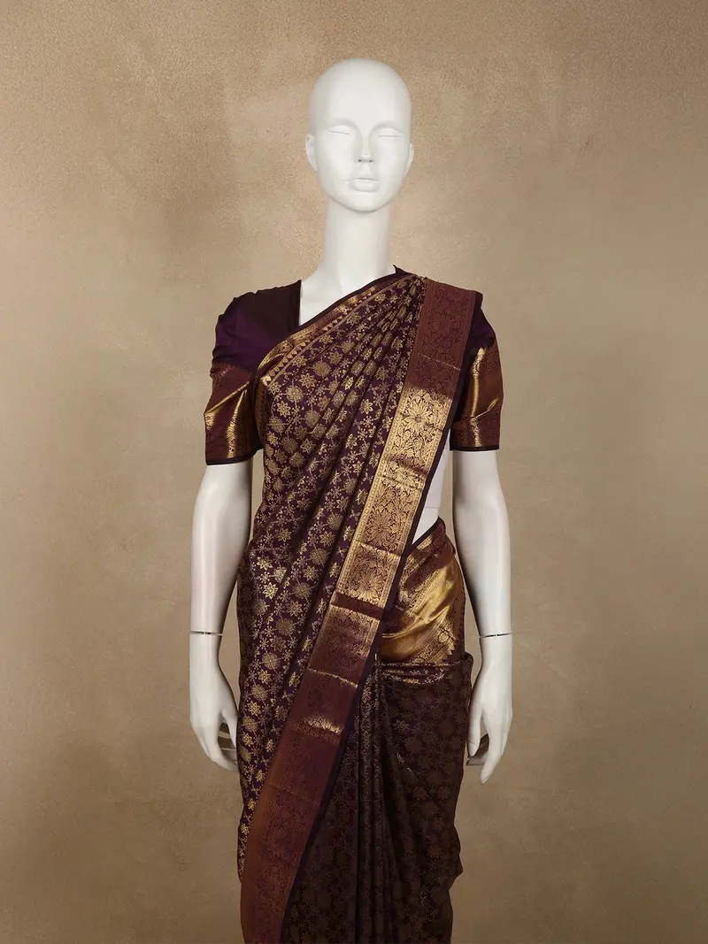 Deep Wine Purple Floral Zari Woven Design Pure Kanchipuram Silk Saree With Big Zari Border 2