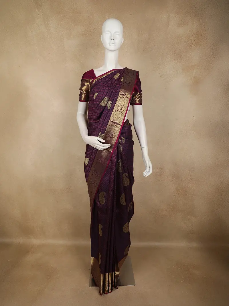 Deep Wine Purple Geometric Zari Woven Design Pure Kanchipuram Silk Saree With Zari Border 1