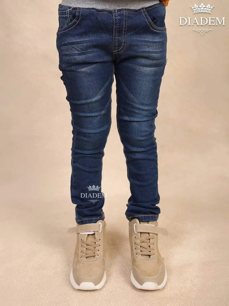 Denim Blue Solid Cotton Slim-Fit Jeans 1