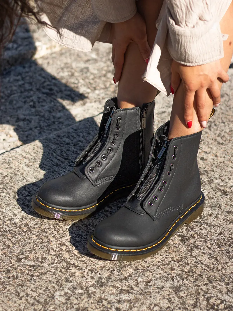 Dr. Martens 1460 Pascal Front Zip Black Nappa 1