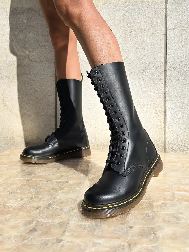 Dr. Martens 1914 Black Smooth 1