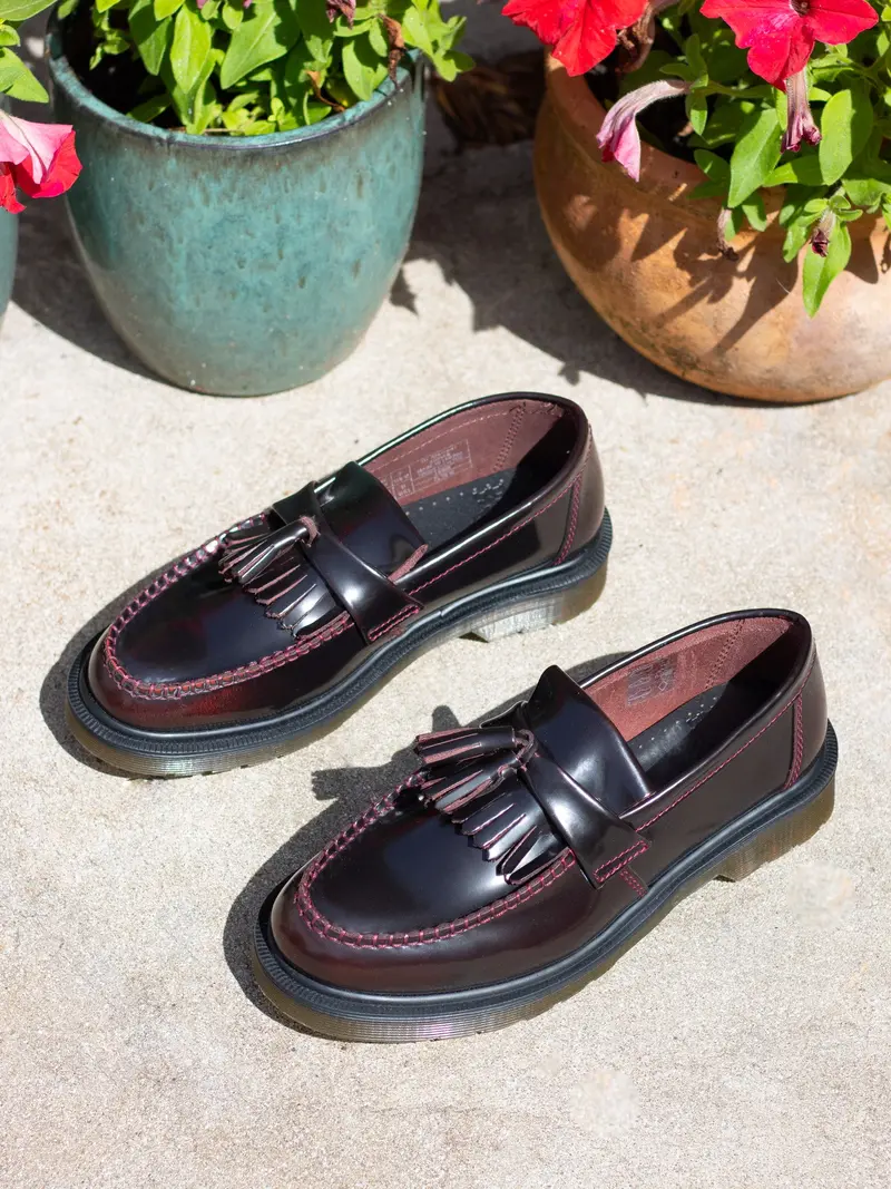 Dr. Martens Adrian Cherry Red Arcadia 2