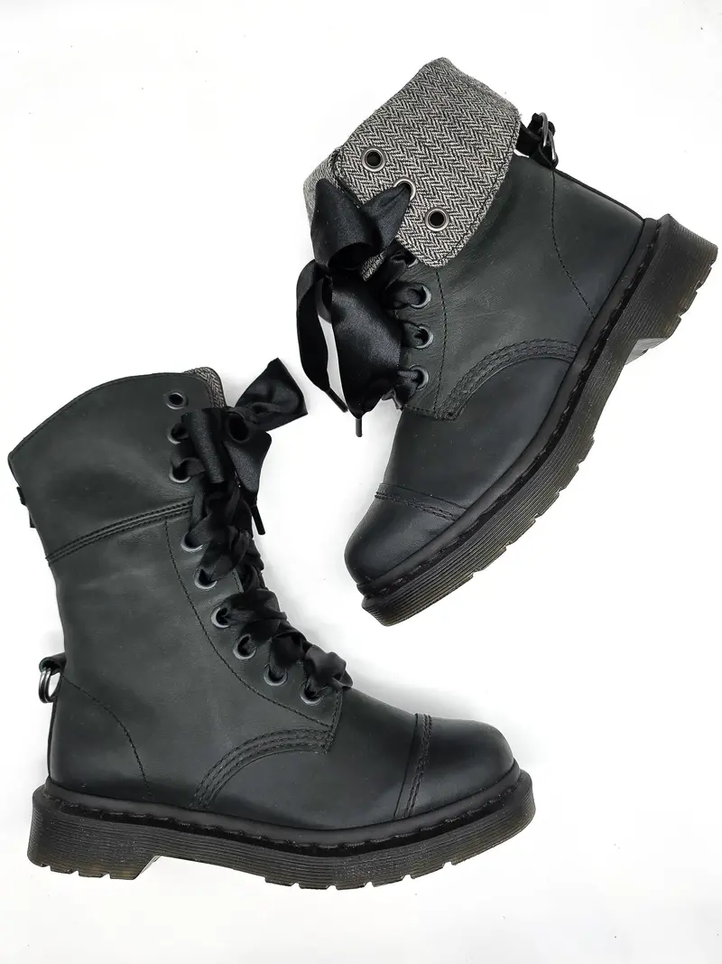 Dr. Martens Aimilita Triumph Black Grey Twill 1