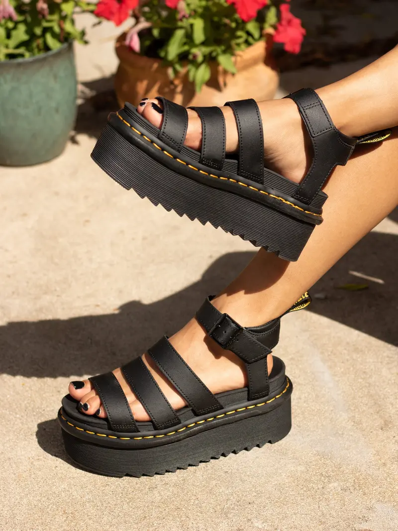Dr. Martens Blaire Quad Black Hydro 1