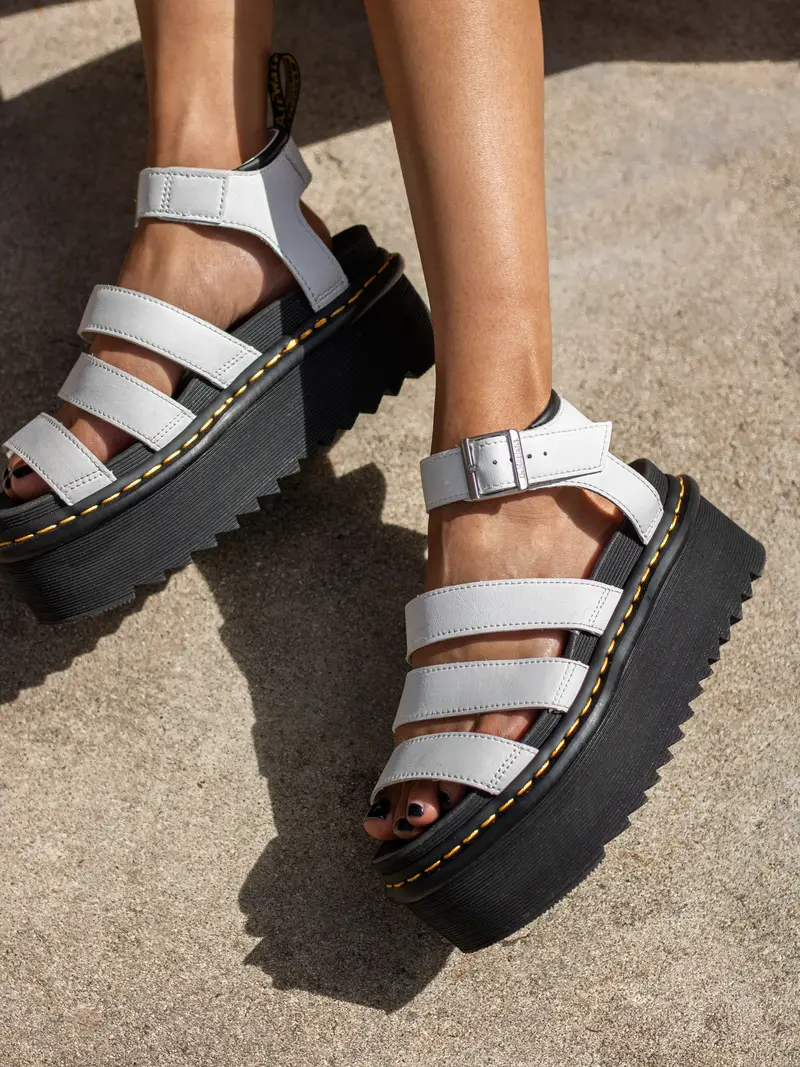Dr. Martens Blaire Quad White Hydro 1