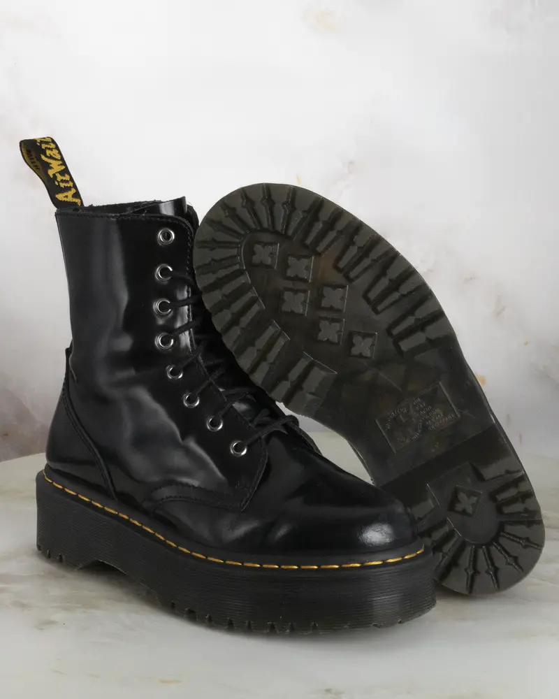 Dr. Martens Jadon Black Smooth Uk6 - Pre-Loved 1